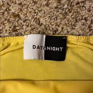 Forever 21 Tops - Forever 21 crop top Forever 21 Tops - Forever 21 crop top